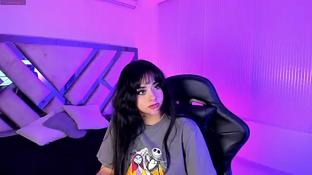 Snapshot of Elena_Tylor chatting on July 13, 1:08 am Elena Tylor online show from July 13, 1:08 am