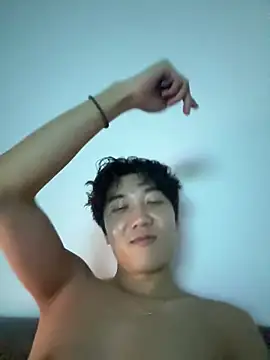 Snapshot of YourBadboy718 chatting on June 17, 6:20 pm YourBadboy718 online show from June 17, 6:20 pm