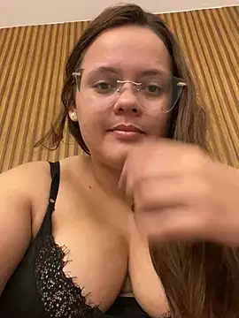 Snapshot of Laryssinha_69 chatting on July 2, 1:49 am Laryssinha 69 online show from July 2, 1:49 am