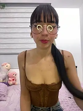 Snapshot of JeyLuxx chatting on June 11, 6:22 am JeyLuxx online show from June 11, 6:22 am
