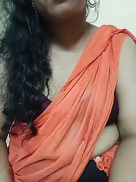 Snapshot of roopa__ chatting on June 6, 12:21 pm roopa online show from June 6, 12:21 pm