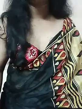 Snapshot of roopa__ chatting on June 17, 2:18 pm roopa online show from June 17, 2:18 pm