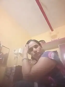 Snapshot of Hot_sune chatting on July 16, 10:27 pm Hot sune online show from July 16, 10:27 pm