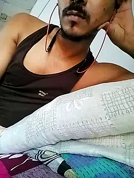 Snapshot of bisexualpratyush1996 chatting on June 23, 11:41 am bisexualpratyush1996 online show from June 23, 11:41 am