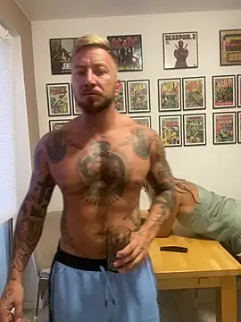HotHotPursuit1 online show from June 21, 7:38 pm