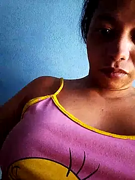 Snapshot of kikitavc chatting on May 24, 12:54 pm kikitavc online show from May 24, 12:54 pm