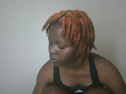 Snapshot of Aura_desire chatting on June 22, 9:06 am Aura desire online show from June 22, 9:06 am
