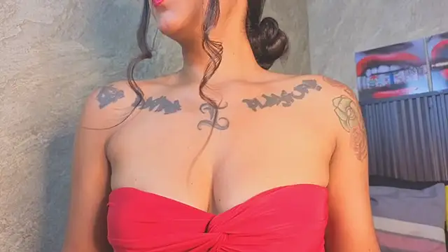 Snapshot of lauryn__brown chatting on June 24, 12:26 pm lauryn brown online show from June 24, 12:26 pm