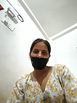 Snapshot of Neha-ji chatting on June 22, 4:37 pm Neha-ji online show from June 22, 4:37 pm