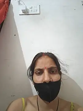 Snapshot of Neha-ji chatting on July 3, 4:57 pm Neha-ji online show from July 3, 4:57 pm