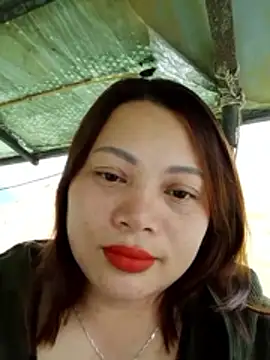 Snapshot of Qie_qir chatting on June 4, 5:57 am Qie qir online show from June 4, 5:57 am