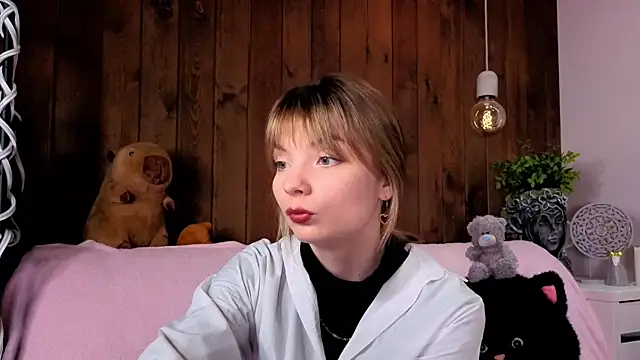 IvoryPesante online show from June 14, 8:22 pm