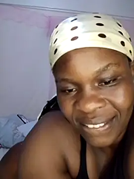 Snapshot of curvyperry chatting on June 25, 6:34 pm curvyperry online show from June 25, 6:34 pm