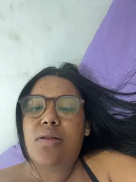 Snapshot of Eumileninha chatting on July 8, 4:11 pm Eumileninha online show from July 8, 4:11 pm