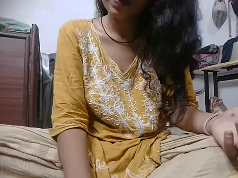 Snapshot of Desi_indian_5 chatting on May 25, 6:30 am Desi indian 5 online show from May 25, 6:30 am