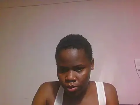 Snapshot of Midnight_whisper01 chatting on June 25, 5:17 pm Midnight whisper01 online show from June 25, 5:17 pm