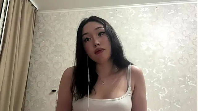 Snapshot of LilowNax chatting on May 25, 5:52 pm LilowNax online show from May 25, 5:52 pm