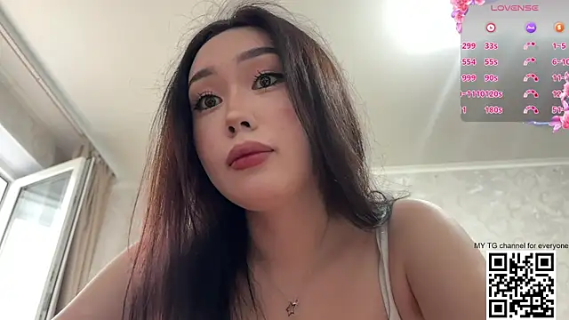 Snapshot of LilowNax chatting on June 29, 2:06 pm LilowNax online show from June 29, 2:06 pm