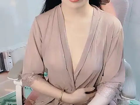 Snapshot of -Naomii_ chatting on July 9, 6:17 am -Naomii online show from July 9, 6:17 am