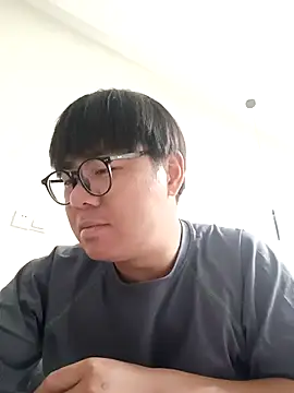 Snapshot of Yang0918 chatting on June 23, 2:48 pm Yang0918 online show from June 23, 2:48 pm