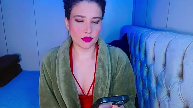 Snapshot of luasecret21 chatting on May 25, 4:35 pm luasecret21 online show from May 25, 4:35 pm