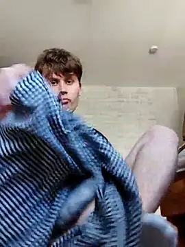Snapshot of theocumboy chatting on May 25, 12:33 pm theocumboy online show from May 25, 12:33 pm