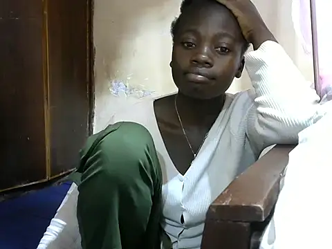 Snapshot of pretty_nala chatting on May 26, 3:19 pm pretty nala online show from May 26, 3:19 pm