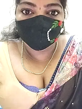 Snapshot of Sindhu-31 chatting on July 10, 9:12 am Sindhu-31 online show from July 10, 9:12 am