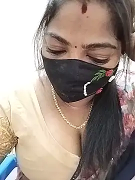 Snapshot of Sindhu-31 chatting on July 13, 5:21 am Sindhu-31 online show from July 13, 5:21 am