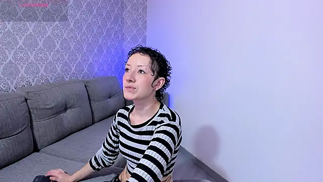 Snapshot of NohaCooper chatting on June 28, 8:37 pm NohaCooper online show from June 28, 8:37 pm