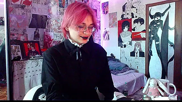 Snapshot of Michiyo_Gotou chatting on June 8, 1:11 pm Michiyo Gotou online show from June 8, 1:11 pm