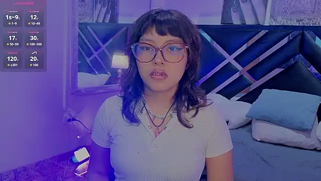 Snapshot of hannita_01 chatting on July 15, 11:59 am hannita 01 online show from July 15, 11:59 am