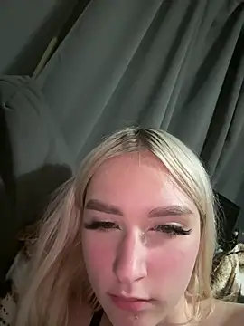 lisacryss3 online show from May 31, 2:57 pm