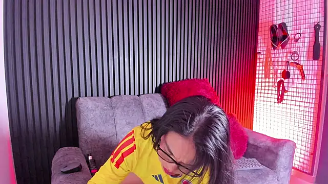 Snapshot of 1Mature__Naughty chatting on June 13, 3:37 am 1Mature Naughty online show from June 13, 3:37 am