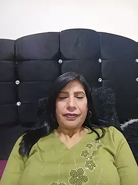 Snapshot of Samantha01_Rosse01 chatting on May 25, 10:27 pm Samantha01 Rosse01 online show from May 25, 10:27 pm