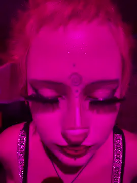 whimsicallylusty online show from June 2, 4:53 pm
