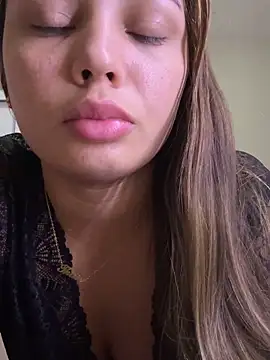 Snapshot of melamorim24 chatting on June 1, 2:02 am melamorim24 online show from June 1, 2:02 am