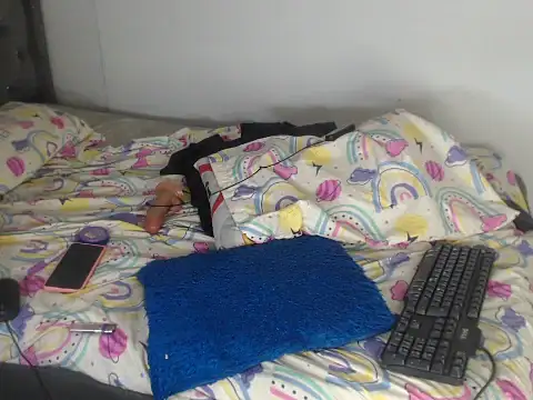 Snapshot of kenia_nihiara chatting on July 9, 10:41 am kenia nihiara online show from July 9, 10:41 am