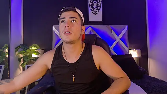 Snapshot of Alex-Rodriguezz chatting on June 6, 12:21 pm Alex-Rodriguezz online show from June 6, 12:21 pm