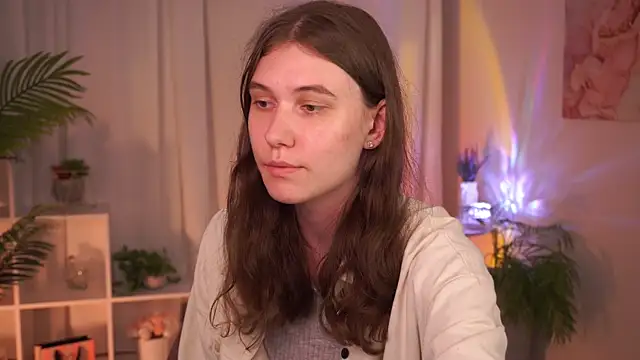 EmilyBellamy online show from June 2, 3:25 pm