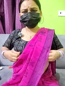 Snapshot of Curvy_shivani chatting on July 10, 1:36 pm Curvy shivani online show from July 10, 1:36 pm