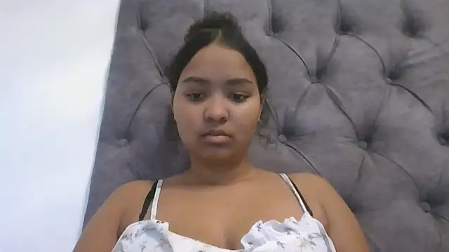 Snapshot of indianaphrodite1 chatting on July 10, 5:01 am indianaphrodite1 online show from July 10, 5:01 am