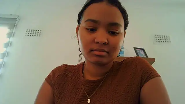 Snapshot of indianaphrodite1 chatting on July 12, 5:42 am indianaphrodite1 online show from July 12, 5:42 am