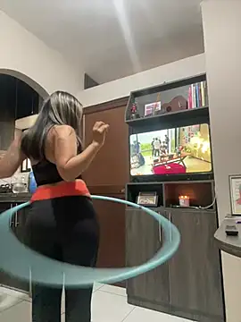 Snapshot of ValdiviaQueen chatting on June 21, 10:01 pm ValdiviaQueen online show from June 21, 10:01 pm