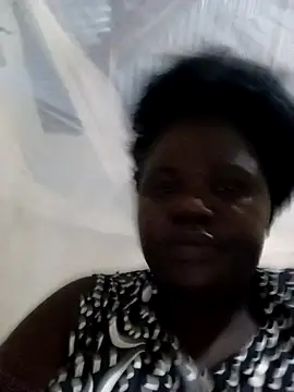 Snapshot of Masha19880 chatting on May 26, 4:36 pm Masha19880 online show from May 26, 4:36 pm