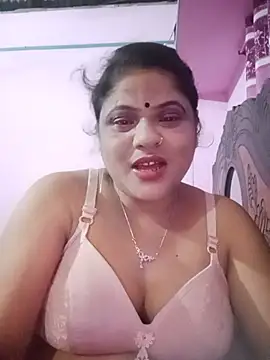 Snapshot of Maya_Vabi chatting on June 14, 9:17 pm Maya Vabi online show from June 14, 9:17 pm
