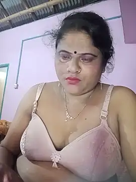 Snapshot of Maya_Vabi chatting on June 18, 2:54 pm Maya Vabi online show from June 18, 2:54 pm