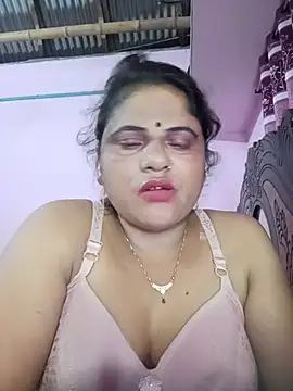Snapshot of Maya_Vabi chatting on June 30, 10:44 pm Maya Vabi online show from June 30, 10:44 pm