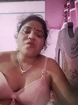 Snapshot of Maya_Vabi chatting on July 3, 2:34 pm Maya Vabi online show from July 3, 2:34 pm