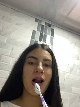 Snapshot of Aitana06 chatting on July 3, 12:00 pm Aitana06 online show from July 3, 12:00 pm